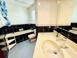 Melville Park (D18), Condominium #611182371
